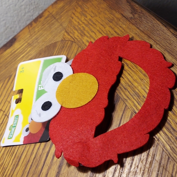 Sesame Street Elmo Felt Mask - Picture 4 of 7